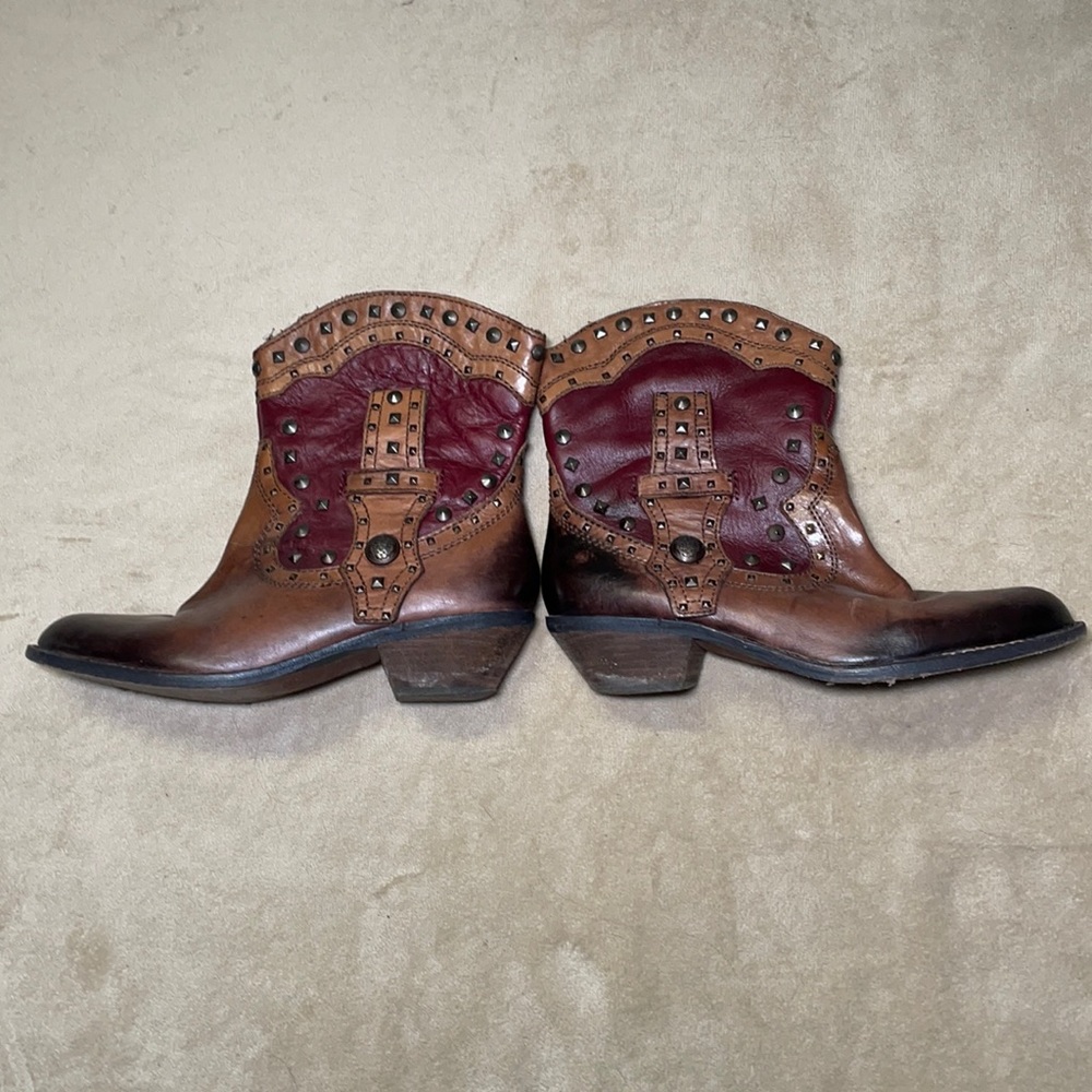 vince camuto madalissa red heeled boots